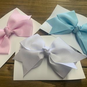 Set of 3 hair bows on alligator clip!!